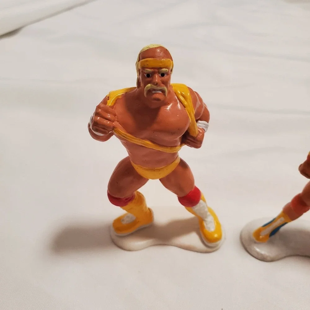 Vintage 1990 WWF Hulk Hogan Ultimate Warrior Applause WWE Figures Titan Sports